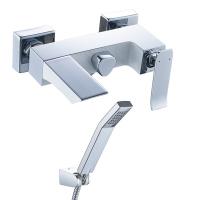 Смеситель Lemark Contest LM5814CW для ванны с коротким изливом, хром/белый Смеситель Lemark Contest LM5814CW для ванны с коротким изливом, хром/белый