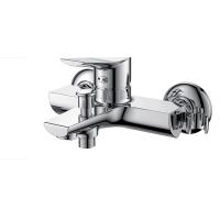 Смеситель D&K DA126 DA1263201 для ванны с коротким изливом