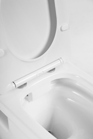 Фото унитаз подвесной безободковый с сиденьем belbagno loto bb070chr/sc, белый