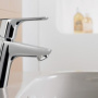 Фото смеситель hansgrohe focus e2 31730000 для раковины