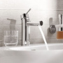 Фото смеситель grohe essence 32898001 для раковины